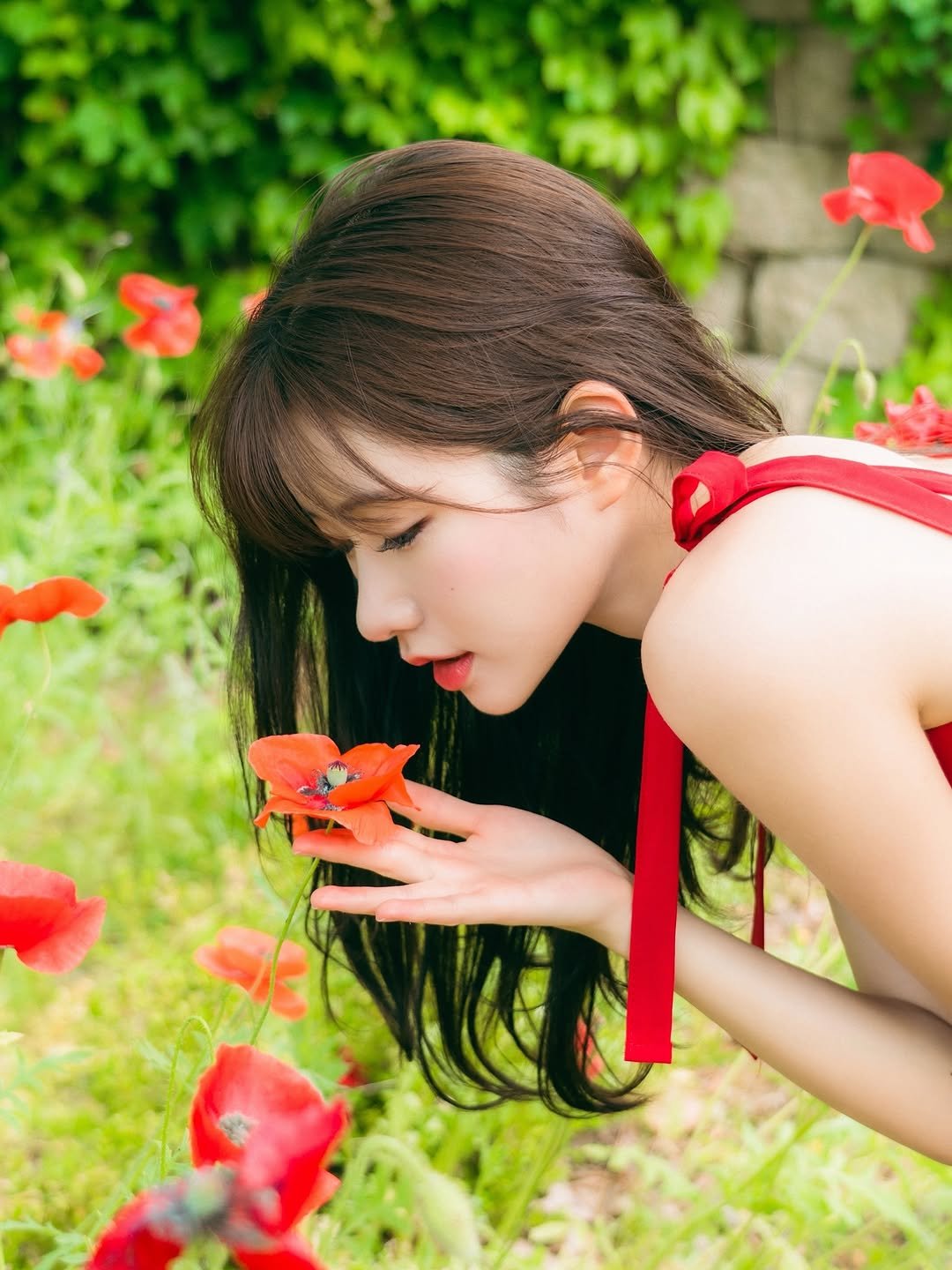 Photo by 이로아 on June 06, 2025. May be an image of 1 person.