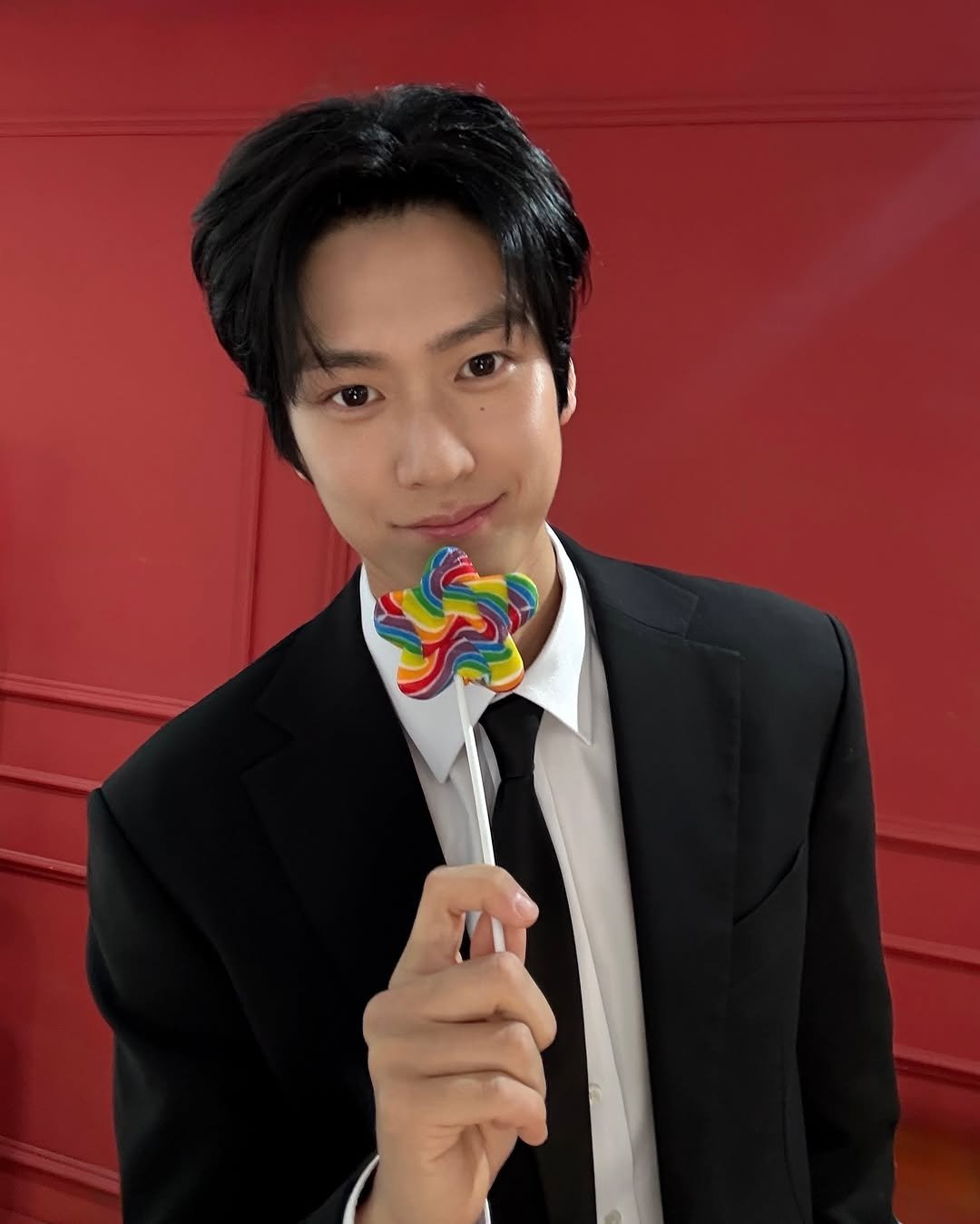 10042n00 게시물 이미지: 🍭