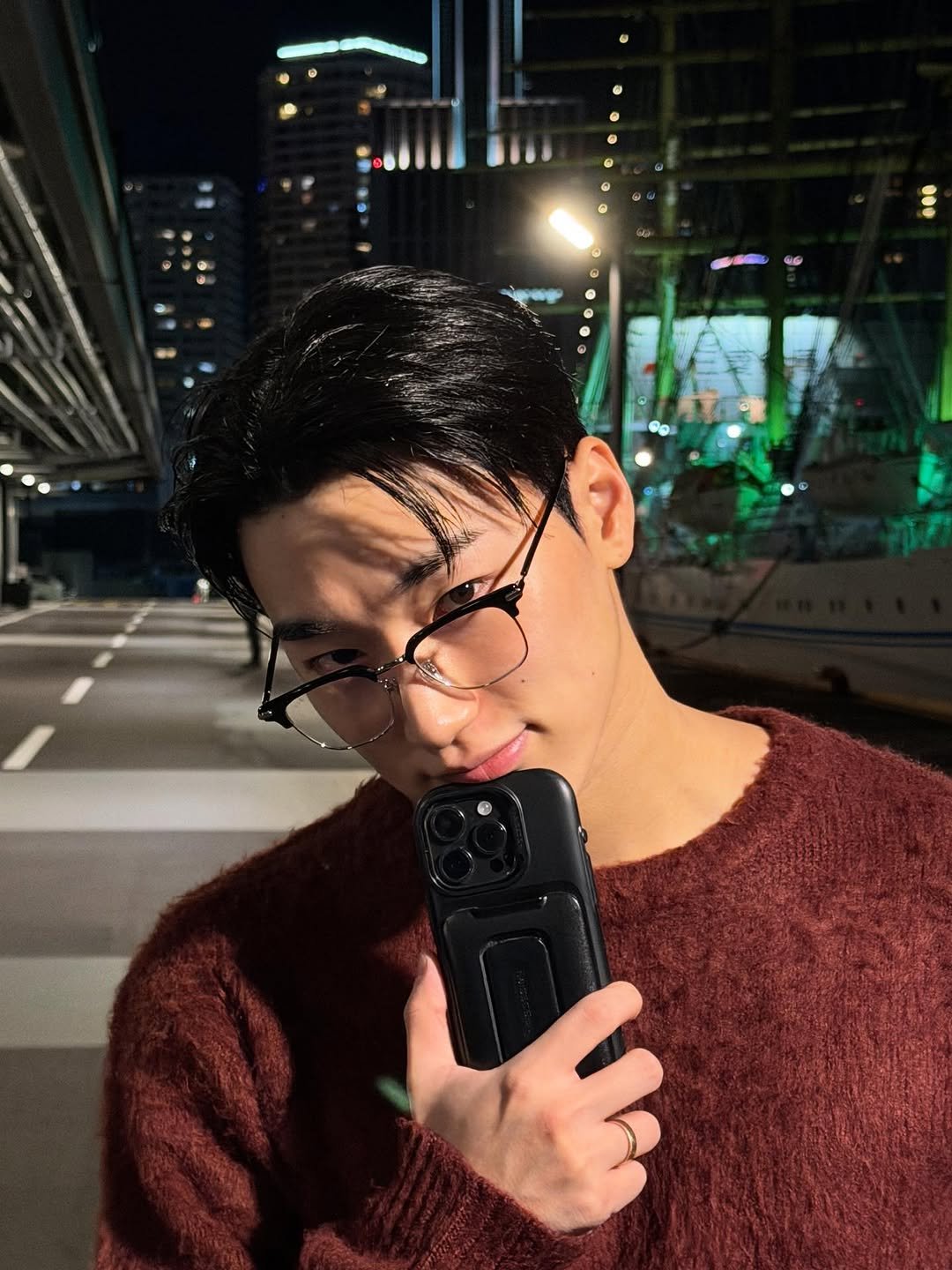 Photo by 산 (SAN) on October 25, 2025. May be an image of phone.