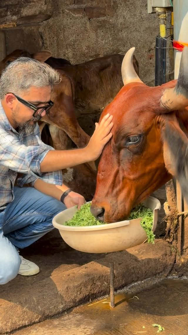 iamhussainmansuri 게시물 이미지: Kharid paau Khushiyaan, Udaas chehro ke...