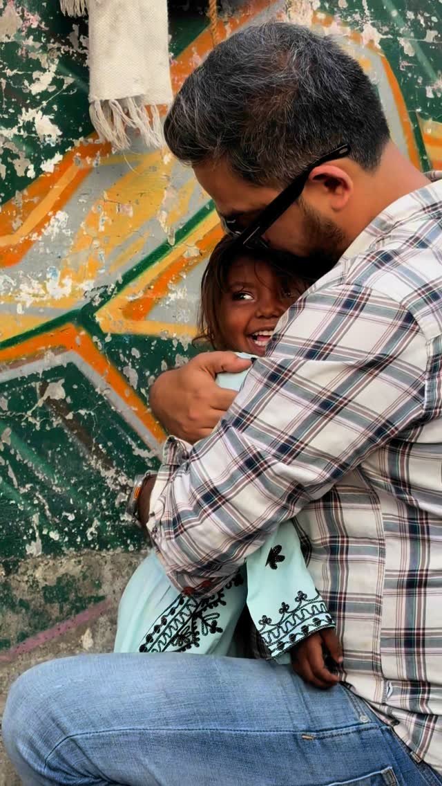 iamhussainmansuri 게시물 이미지: Her mother died few months ago. Her grandma...