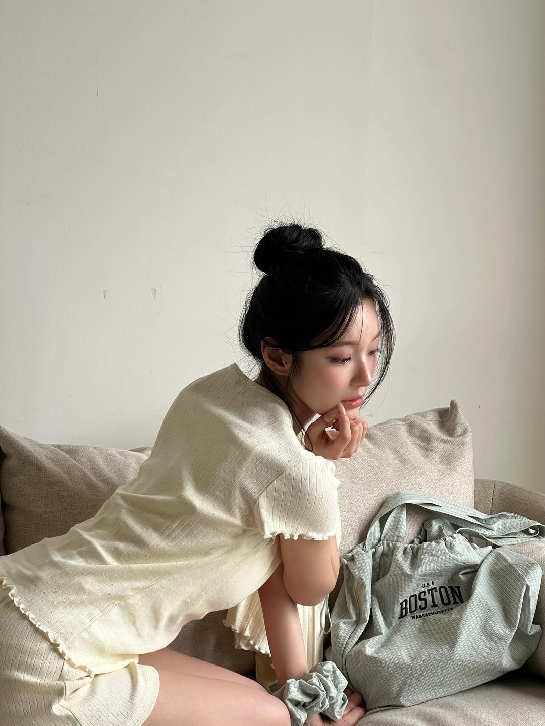 jiheonnibaek 게시물 이미지: 🌻🌻🌻