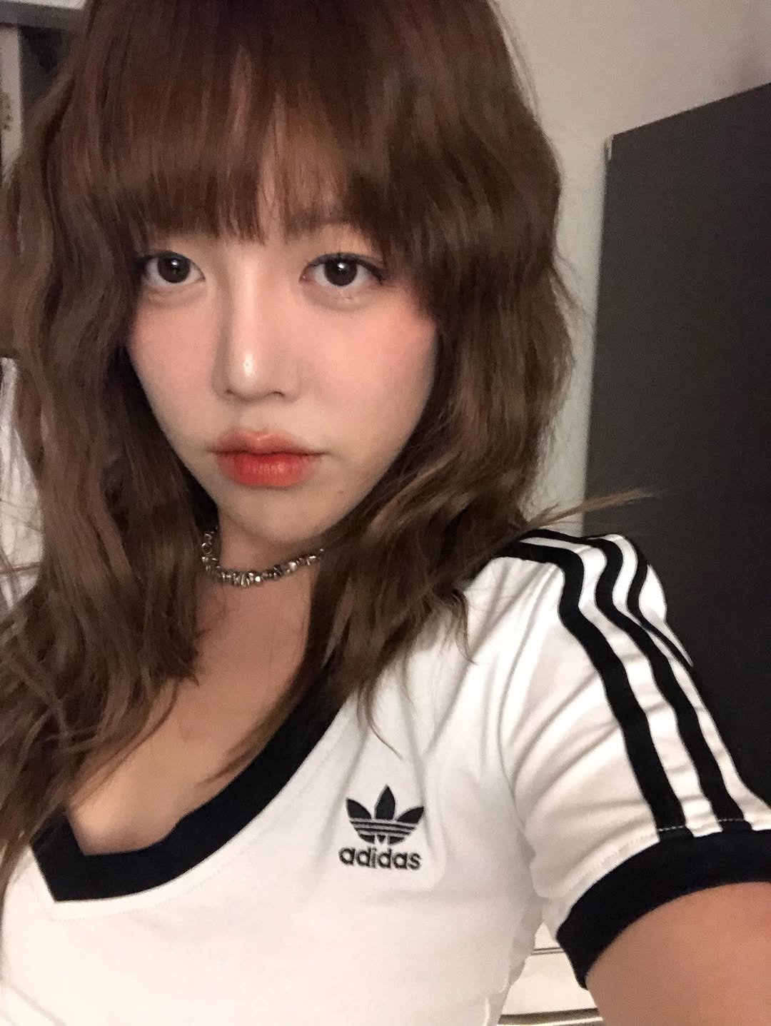 Photo shared by jiwwwwwooooo on June 26, 2025 tagging @tamnadoda_ryuri. May be an image of 1 person, bangs, top and text.