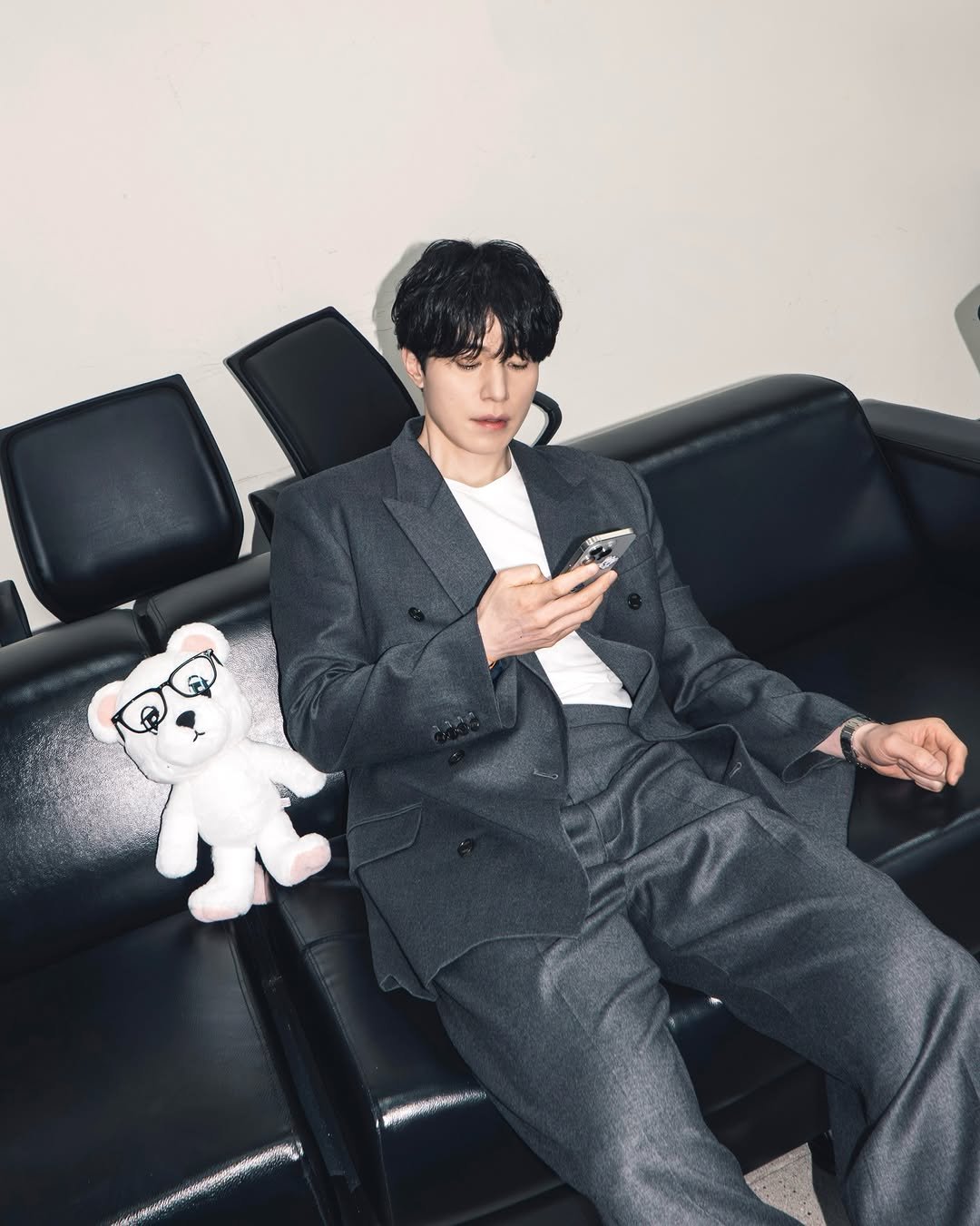 Photo shared by 욱동이 WOOKDONG on January 31, 2026 tagging @leedongwook_official. May be an image of bolo tie and text.