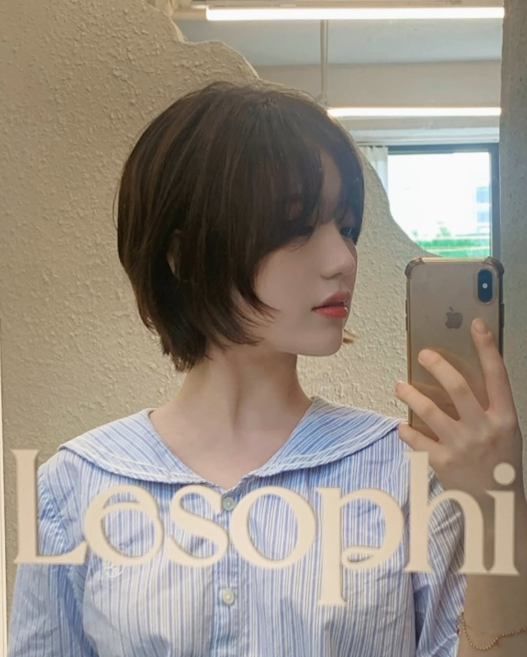lesophi_100k 게시물 이미지: 모발끝이 가벼운 #숏단발 

무거운 질감보단 자연스럽게 뻗치는 단발

살롱에서 받은...