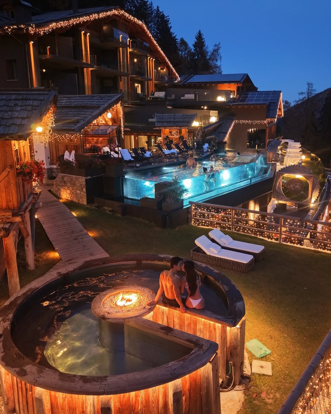 Photo shared by 예영 / 여행, 순간순간을 기록 on January 07, 2026 tagging @chalet_al_foss, and @ji_jiji03. May be an image of fire, fountain, outdoors and text.