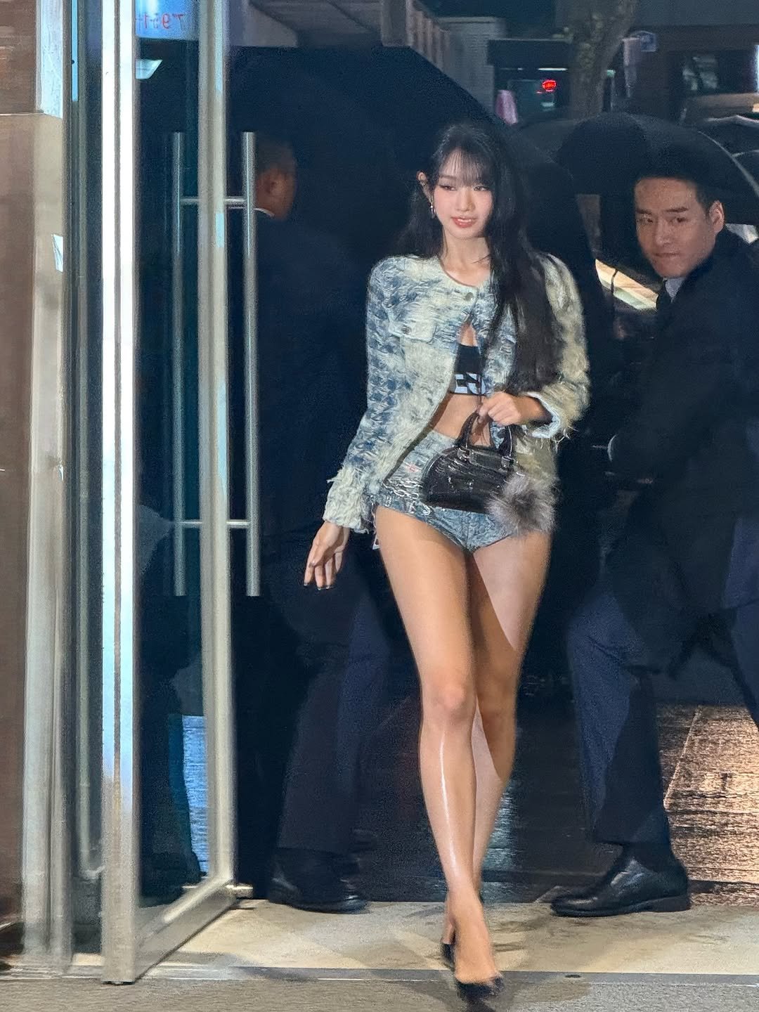 Photo shared by NATTY (( 나띠 )) on October 17, 2025 tagging @renzorosso, and @diesel. May be an image of one or more people and miniskirt.