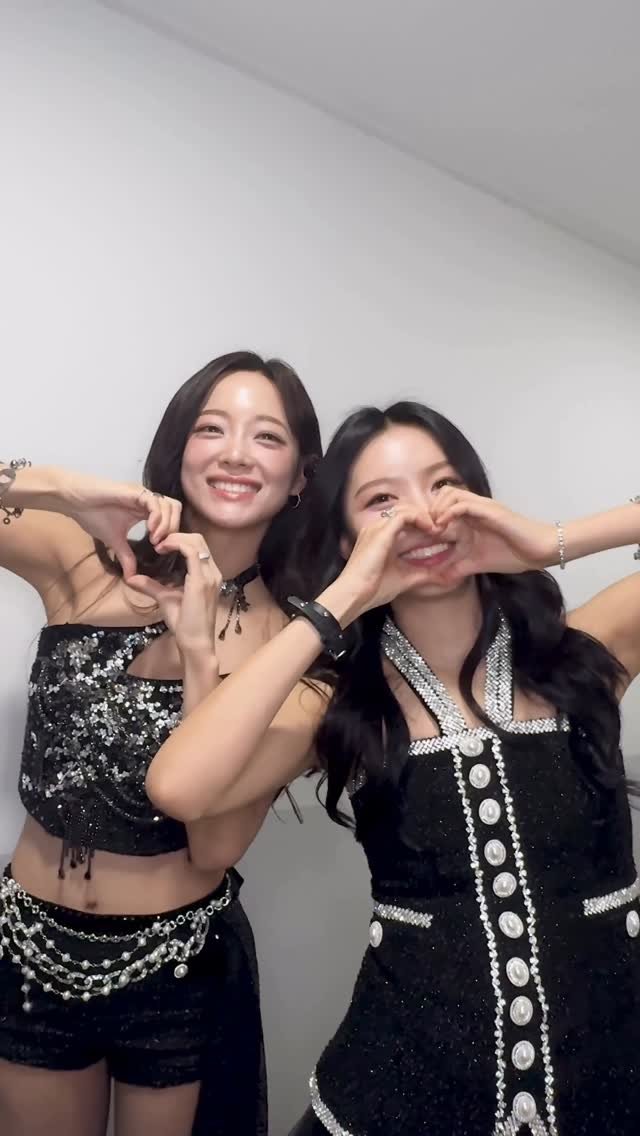 official_kimsejeong 게시물 이미지: 나 같은 애 어때 ˚₊·—̳͟͞͞♡
with #김나영...