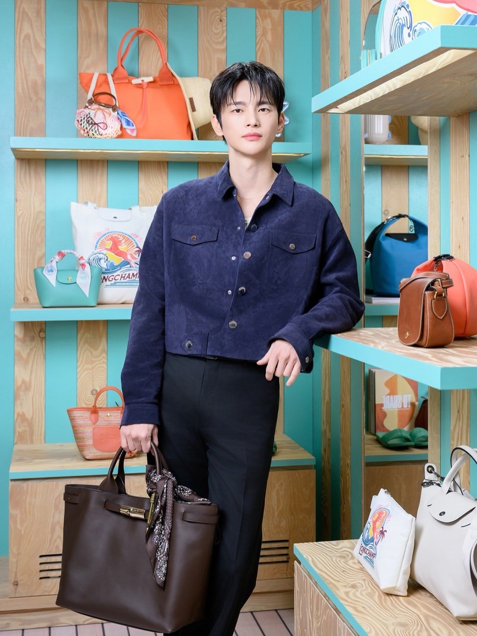 seo_cccc 게시물 이미지: @Longchamp
부산에서 만난 롱샴, 여름 무드 제대로
가볍게 즐기기 딱 좋은...