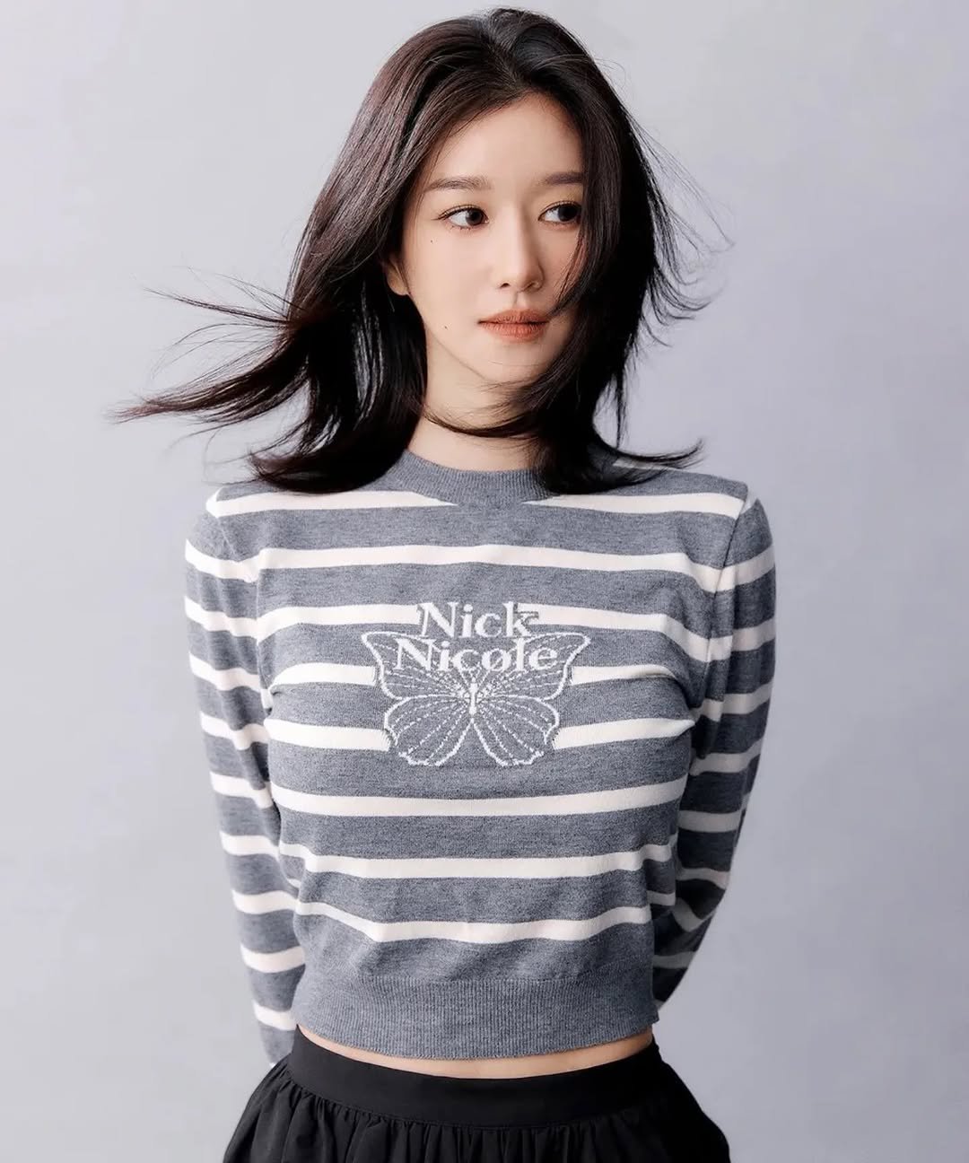 Photo shared by Seo Yea Ji (서예지) on October 26, 2025 tagging @nicknicole_official, and @yeyeji_seo. May be an image of one or more people, hair, top and text.