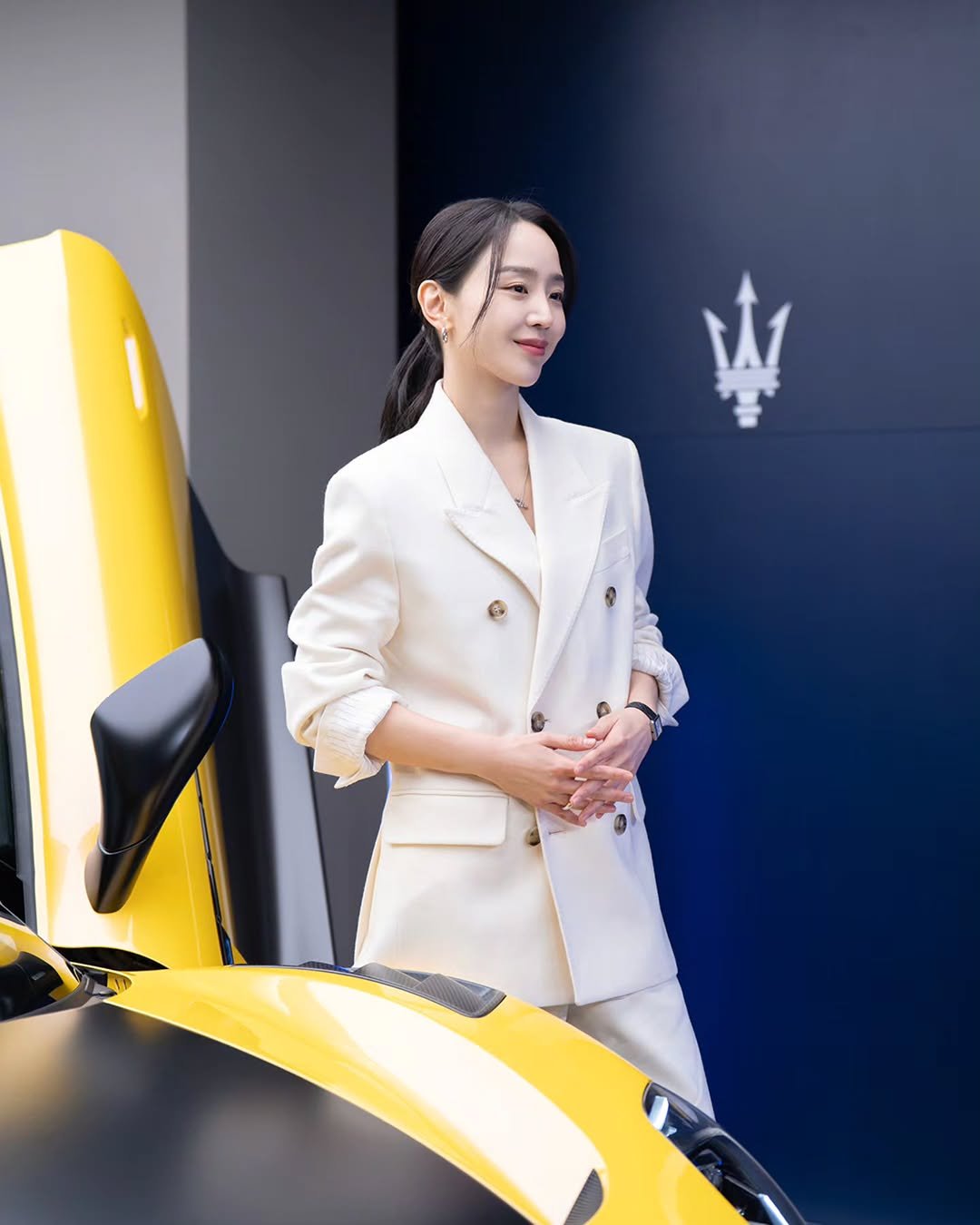 Photo by 신혜선  Shin hae sun on January 26, 2026. May be an image of car and text.