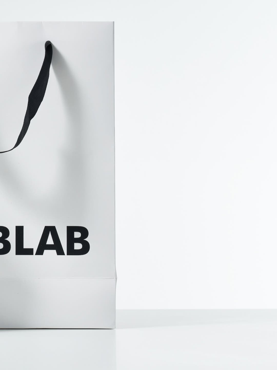 Photo by 더비랩 공식 인스타그램 | 몰입의방, 몰입의방프로 on June 26, 2025. May be an image of plastic bag and text that says '3 LAB'.
