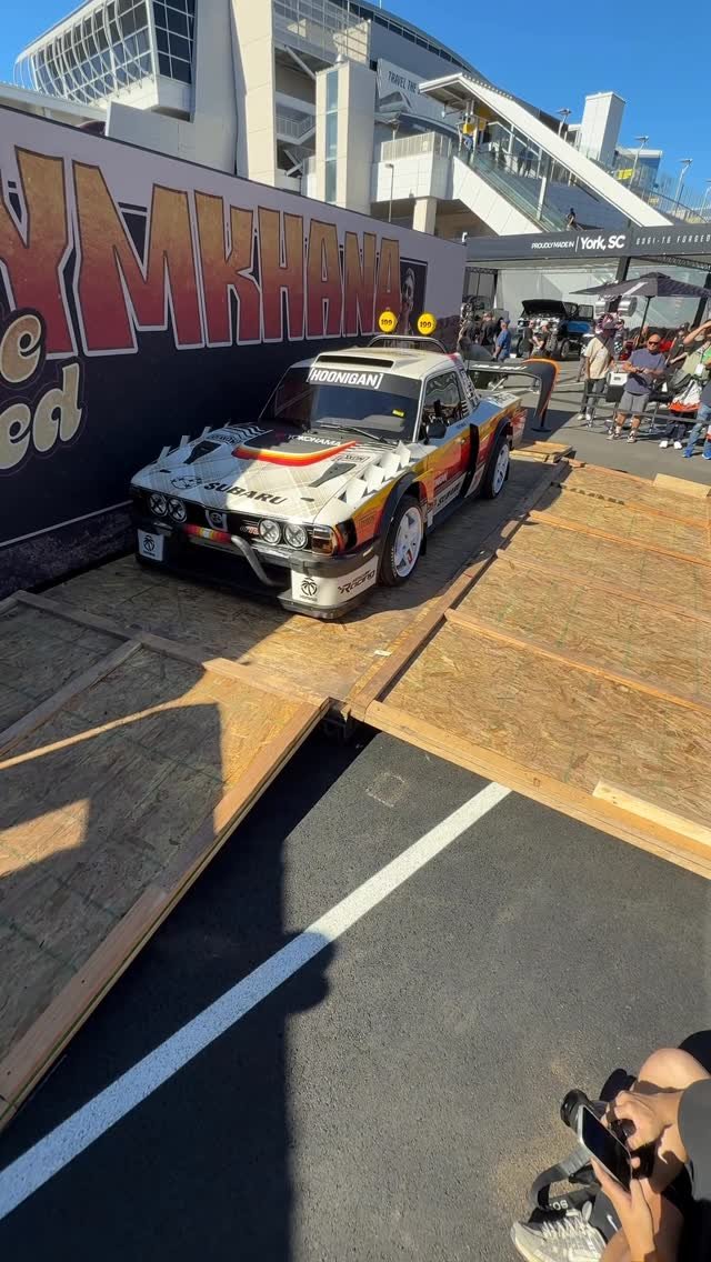 thehoonigans 게시물 이미지: Introducing Travis Pastrana’s new...