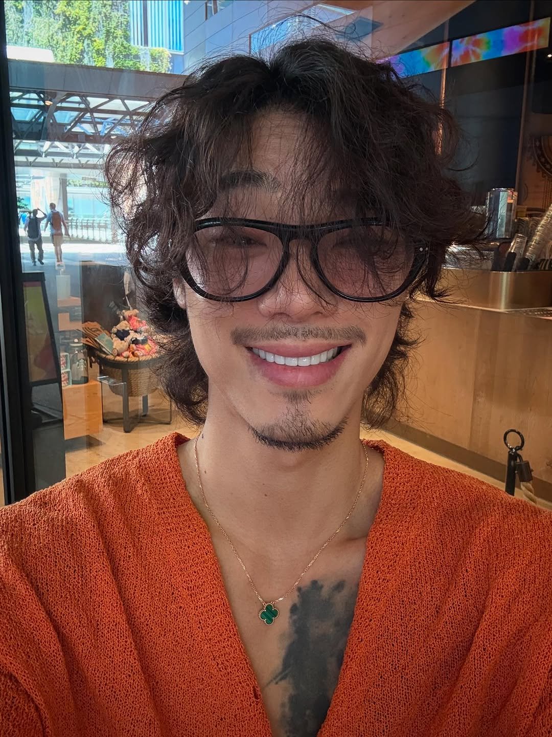 Photo shared by 비 르 on July 24, 2025 tagging @virstyle.kr. May be a selfie of 1 person, hair, eyeglasses and text.
